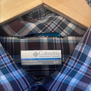 Columbia Men's Blue Plaid Shirt UB50